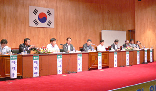 ▲ 사료지급률 제고방안을 위해 열린 정책토론회 모습