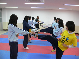 [특별한 수업- 호서중학교 방과후 학교 ‘웰빙체육’] “태권도, 탁구, 배드민턴, 줄넘기로 기초체력 신장”