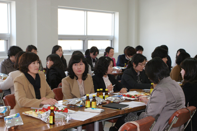 ▲ 학교급식지원센터 정착과 실무자간 협의를 위해 영양교사를 대상으로 친환경 무상급식 간담회가 진행됐다.