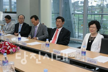 ▲ 제5차 대기업 대표자와의 간담회가 지난 22일 열렸다.