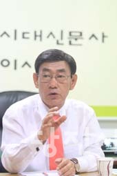 ▲ 이철환 군수