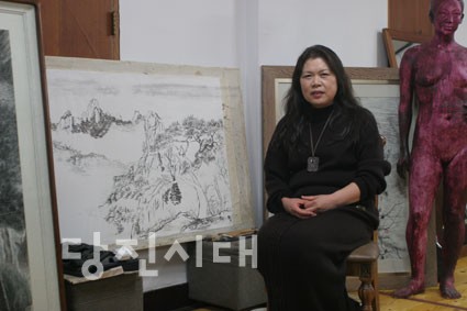 당진 작가 작업실 탐방(16) 김 영 숙  작가 “그림 통해 환경의 소중함 깨닫길”