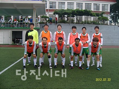 ▲ 청룡축구회 선수들의 단체사진