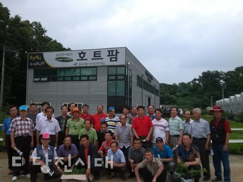 ▲ 고구마 연구회 회원들의 모습