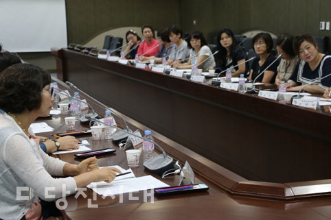 ▲ 어린이집 원장과 김홍장 당진시장의 간담회가 지난 11일에 열렸다.