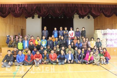 ▲ 칠공회가 친목단합대회를 원당초등학교에서 개최했다.