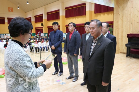 ▲ 북창초등학교가 다목적 강당을 지난 18일 개관하고 꿈마당 발표회를 개최했다.