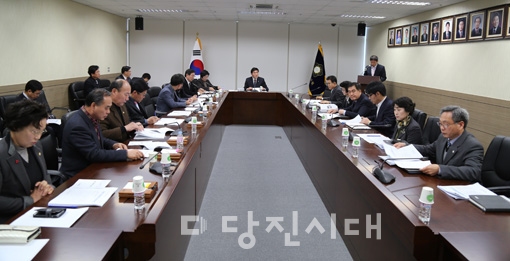 ▲ 당진시의회가 지난 17일 2016년 2월 의원출무일을 개최했다.