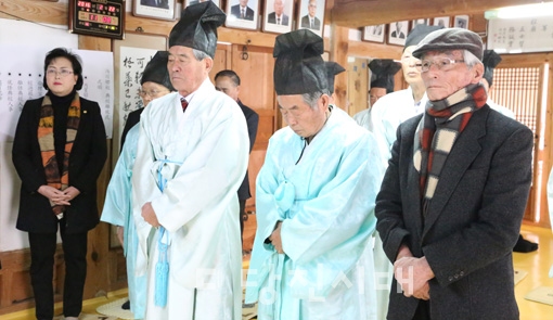 ▲ 면천향교 전교 이취임식이 지난 22일 열렸다.