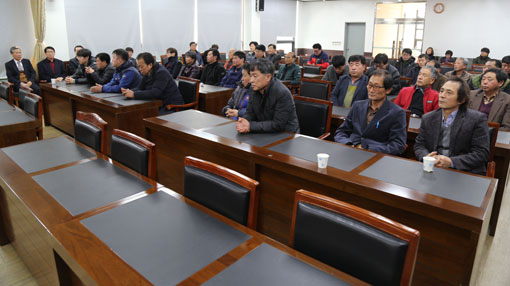 ▲ 지난달 26일 낙농축협조사료물류센터에서 당진시 낙우연합회 이취임식이 열렸다.