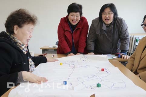 ▲ 당진시자원봉사센터에서 전래놀이 강사 전문교육이 지난 15일 이뤄졌다.