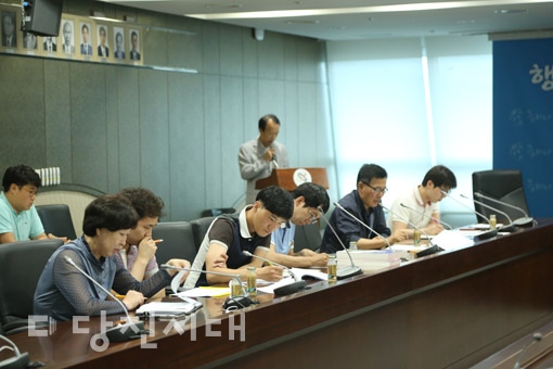 ▲ 지난 4일 당진시청 소회의실에서 당진시민 체육대회 관련 읍·면·동 담당자 회의가 개최됐다.