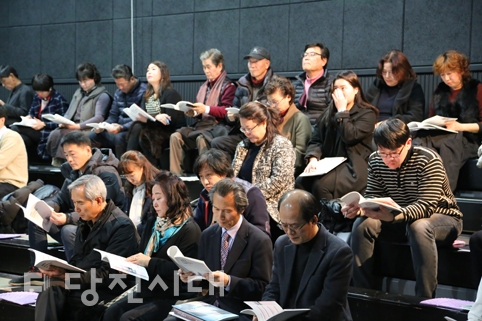 ▲ 지난 16일 당지문화재단 사업설명회 및 당진시문화진흥기금 사업설명회가 당진문화예술학교에서 실시됐다.