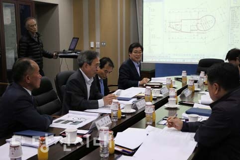 ▲ 당진시가 종합운동장 내 어린이교통안전 3D 입체영상관 설립을 계획 중인 가운데 기본계획에 대한 중간보고회를 개최했다.