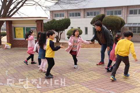 ▲ 한정초등학교가 방과후학교 전래놀이를 상시 운영하고 있다.