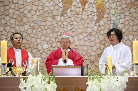 ▲ 지난 1일 도보성지순례 후 순례자들이 순교자 현양미사를 드렸다.