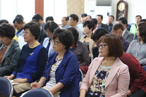 ▲ 버그내 연호문화축제 집행위원회가 지난 19일 창립총회를 열고 허성회 씨를 집행위원장으로 선출했다.