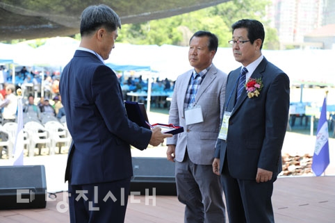 ▲ 기지초 총동창회 회장 이취임식이 지난 3일 개최됐다.