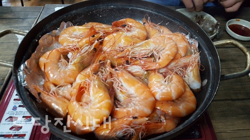>> 제철 맞은 가을 대하신선하고 통통한 대하 맛보세요!