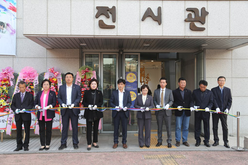 지난달 27일 2017 제2회 서해조각페스타展 개막식이 당진문예의전당 제1전시관에서 열렸다.