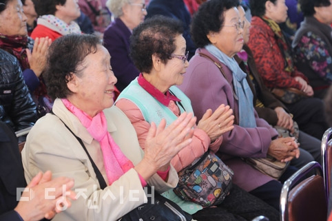 ▲ 지난 9일 당진시남부노인복지관 개관 10주년 기념식이 열렸다.