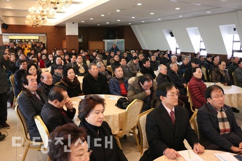 ▲ 자유한국당 당진시당원협의회가 지난 7일 웨딩의전당 가원에서 당진시장후보 단일화를 위한 언론인과의 합동토론회를 개최했다.