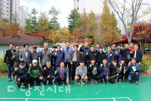 ▲ 원당주공그린빌아파트 입주자대표회가 공동체어울림 배드민턴대회를 지난달 27일 개최했다.