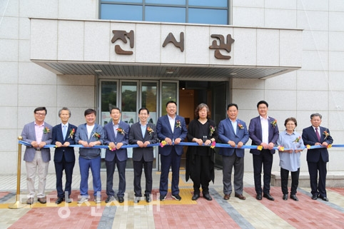 (사)한국미술협회 당진지부가 2019 당진아트페스티벌·아트페어 및 정기전을 지난 5일까지 개최했다.