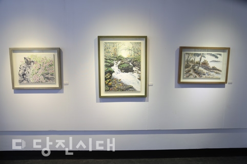 ▲ 예담 송명희 화가의 첫 한국화 개인전이 갤러리 늘꿈에서 오는 30일까지 개최된다.