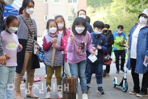작은음악회와 함께하는 플리마켓