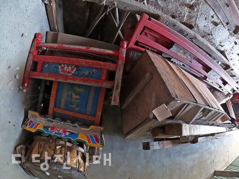 ▲ 대호지면 적서리에서 보관하고 있는 상여