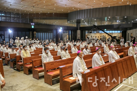 ▲ 지난 22일 김대건 신부 탄생 200주년 기념행사 일환으로 감사미사가 열렸다.