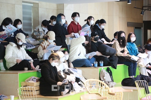▲ 세한대학교 취업·창업지원센터가 만화애니메이션학과와 디자인학과 학생들을 대상으로 취업·창업지원캠프를 진행했다.