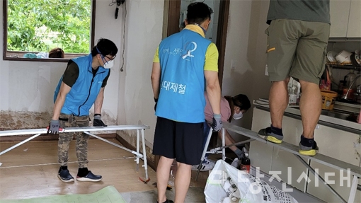 ▲ 당진시다문화가족지원센터가 다문화가정 취약계층의 일상 회복을 위해 ‘슬기로운 가족나누셈’ 사업을 진행했다.