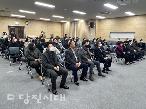 ▲ 송악문화스포츠센터에서 지난 9일 외국인 노동자 권리찾기 노동조합 충남지사 개소식이 진행됐다.