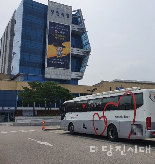 ▲ 헌혈이 가능한 헌혈 버스 모습
