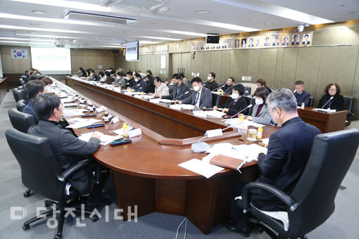 당진시청 소회의실에서 교육경비 활성화를 위한 간담회가 개최됐다.
