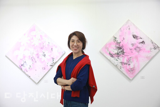 서진석 작가가 지난 1일부터 오는 30일부터 늘꿈갤러리에서 초대 개인전을 개최한다.