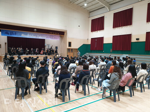 석문초등학교에서 2023 하트 시각장애인 체임버 찾아가는 음악회를 진행했다.