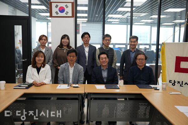 당진시대가 30주년사 발간을 위해‘백서발간편찬위원회’를 구성하고 지난달 28일 위촉식을 진행했다.