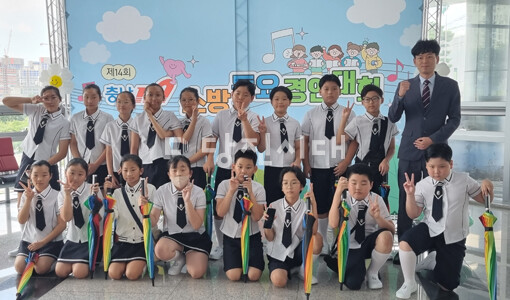 지난달 28일 충남도청 문예회관에서 열린 북창초등학교가 충남 119소방동요 경연대회에서 금상을 수상했다.