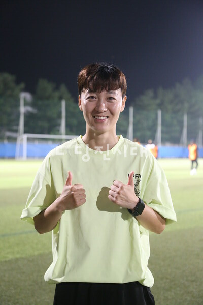 한국프로축구선수협회가 지난 19일 당진을 방문, 당진시여성축구단 당찬FC에게 축구 클리닉을 진행했다.