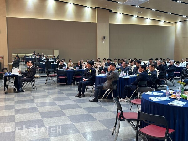 한국방송통신대학교 당진총동문회가 지난 16일 동문회장이·취임식을 개최했다.