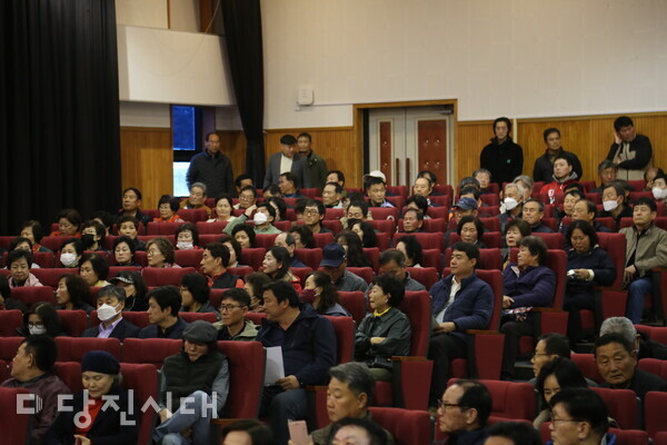 (사)당진시농업회의소가 국회의원 후보들을 초청하고 농업정책 토론회를 지난달 28일 개최했다.