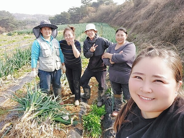 지난해 공공형 계절 근로자들이 1407개 농가의 일손을 도왔다.