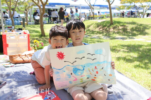 환경그림 그리기 대회에서 만난 아이들