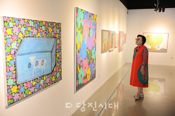 지난 14일부터 다음 달 11일까지 다원갤러리에서 강석태 작가의 개인전이 열리고 있다.