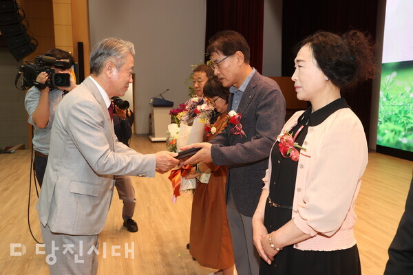 순성농협 강도순 조합장이 '새로운 농협 조합장상'을 수상했다.