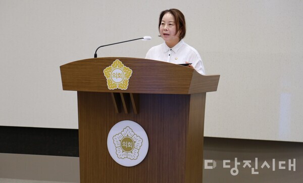 부의장에 더불어민주당 최연숙 의원이 선출됐다.