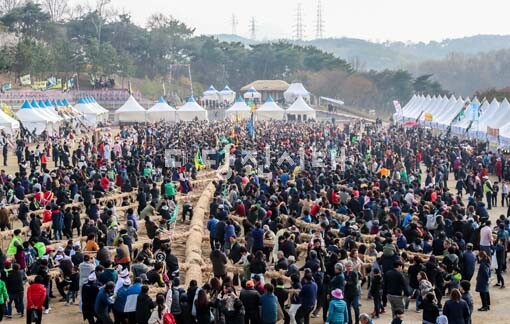 2019년 기지시줄다리기 민속축체 장면